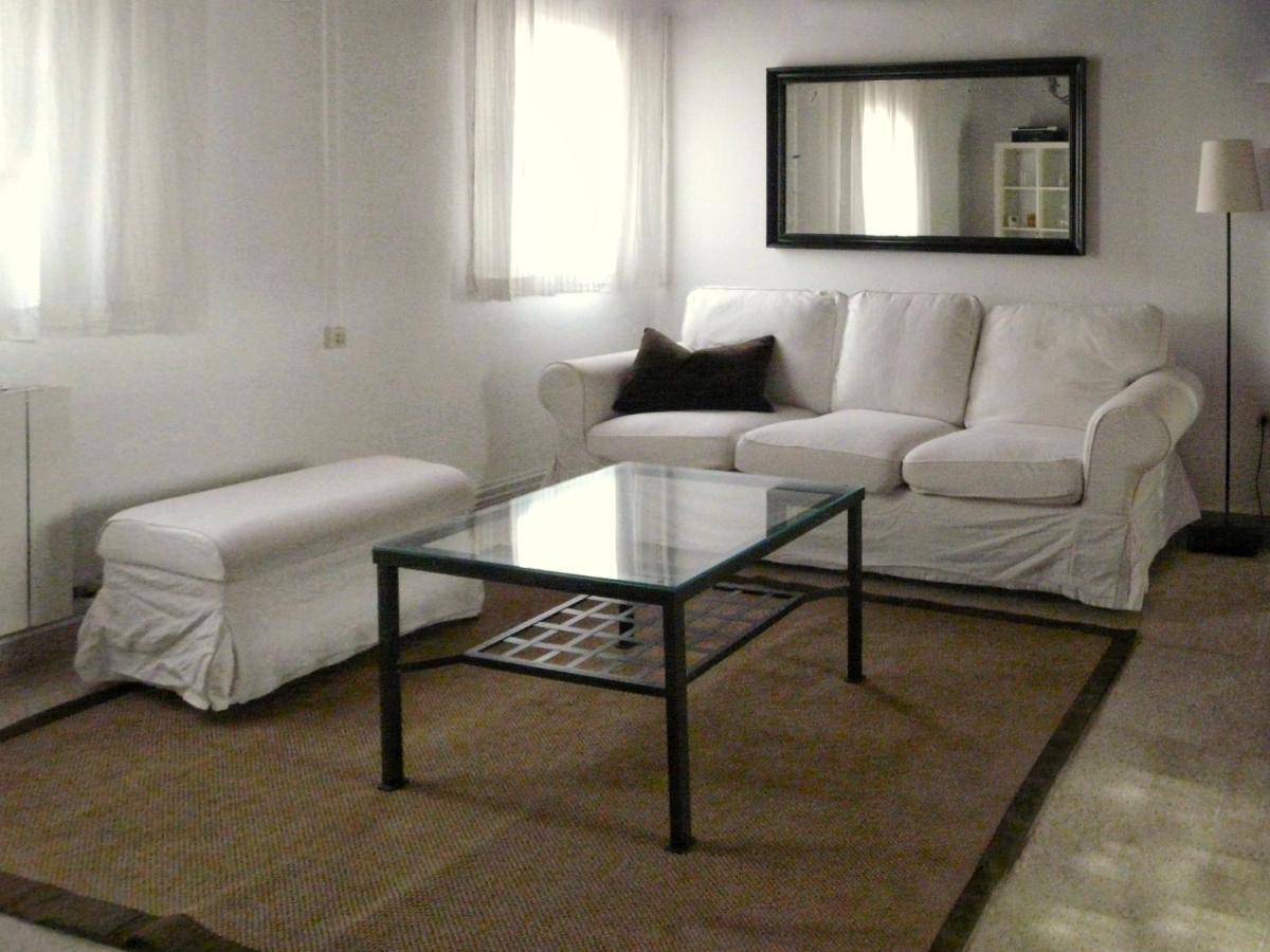 Casa Las Vinas Fuentiduena ภายนอก รูปภาพ